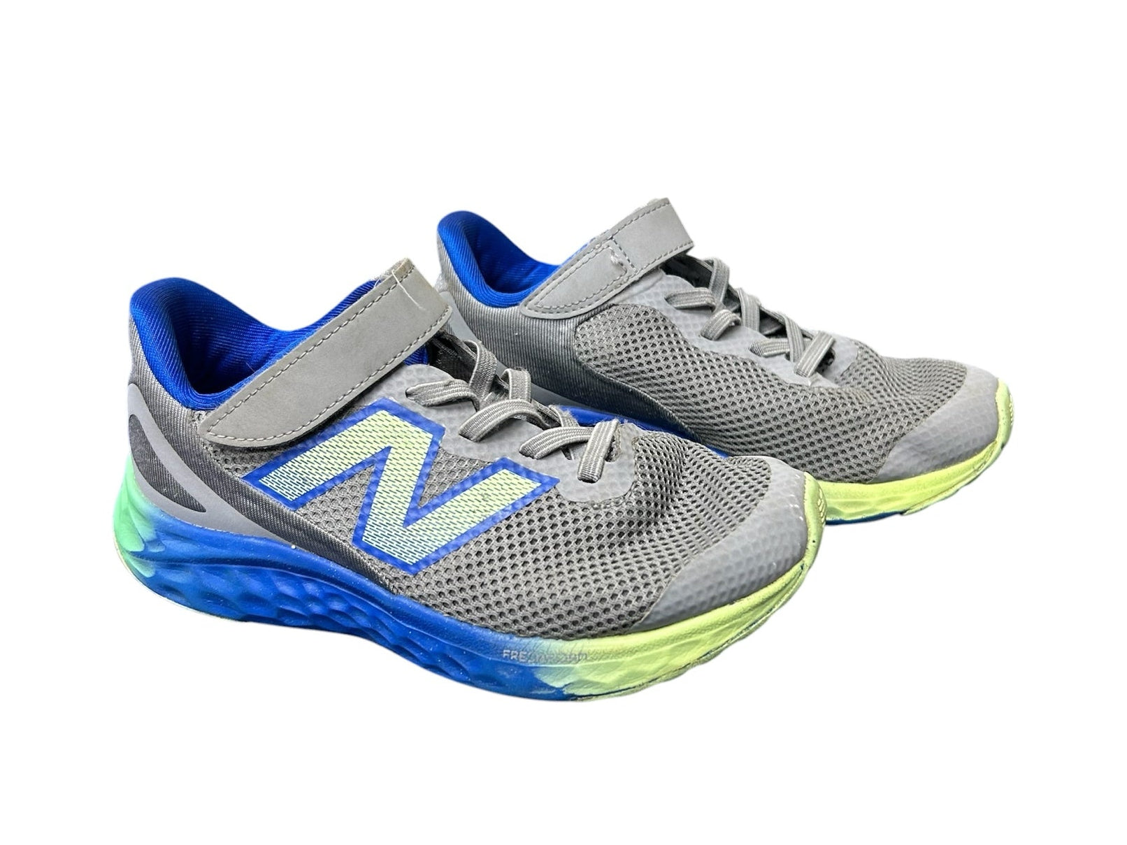 Kid Shoe Size 1 New Balance Grey Fresh Foam Arishi Sneakers