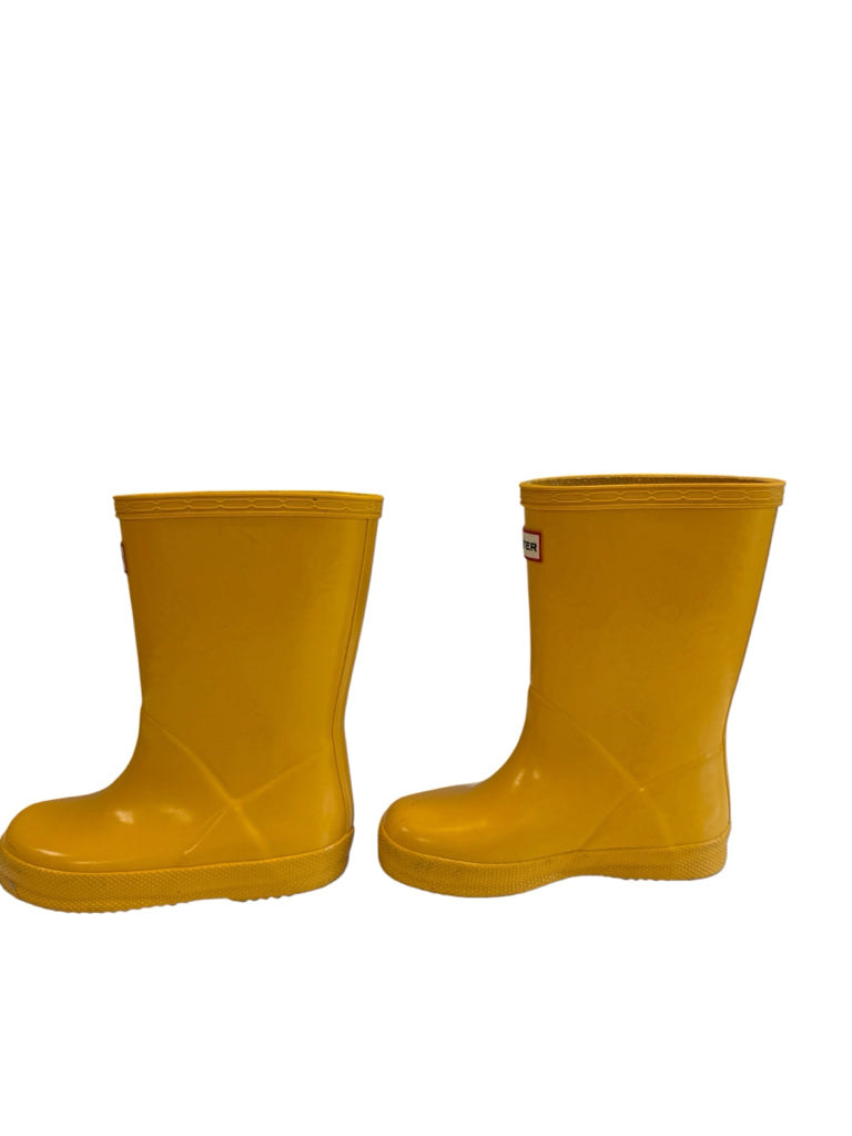 Hunter Rain Boots Yellow UK 7, US 8 Boy, 9 Girl